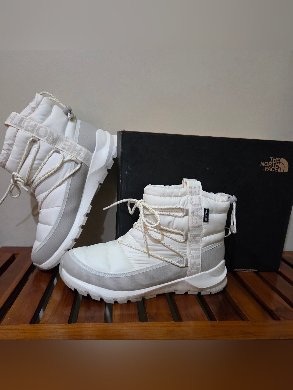 The North Face Women's Thermoball White and Light Gray Insulated Winter Boots 11